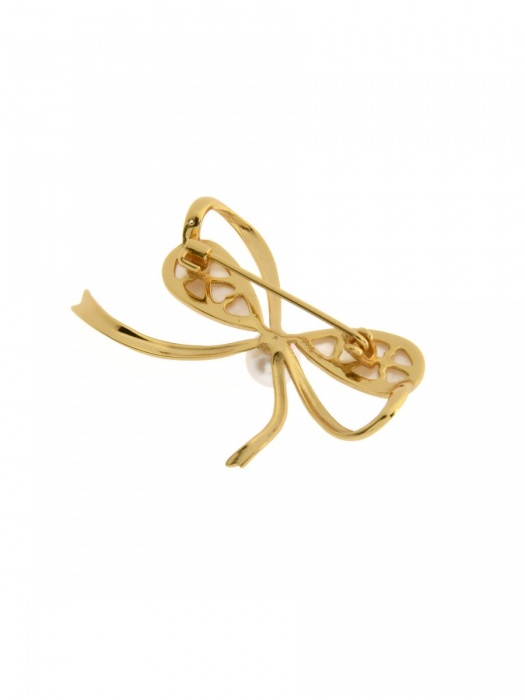 Mother brooch deals
