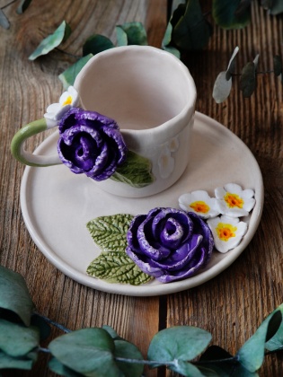 El Yapımı Tasarım Seramik Mug Set Mor ve Beyaz Çiçekli