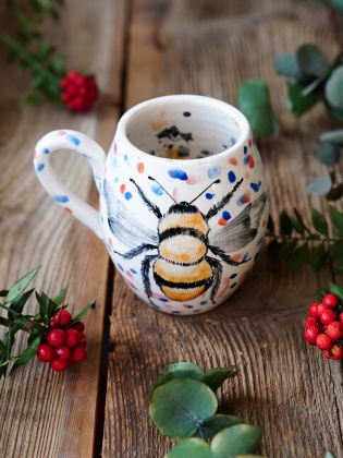 El Yapımı Çini Mug Arı