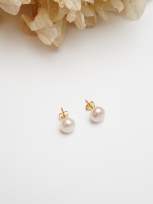 Silver Earrings with Pearl