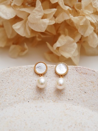 Pearl and Mother of Pearl Silver Earrings