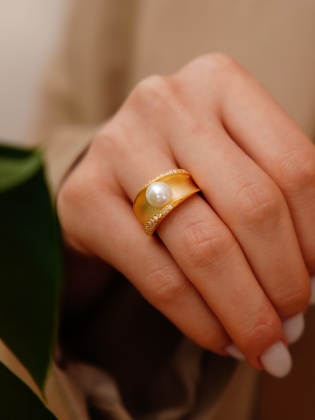Silver Ring with Pearl