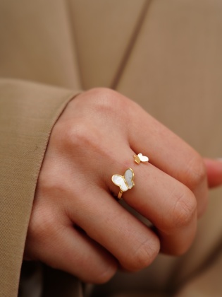 Mother of Pearl Ring with Butterfly Design