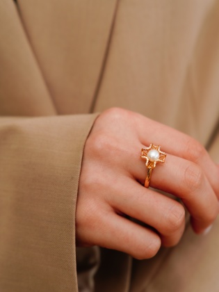Silver Ring with Pearl