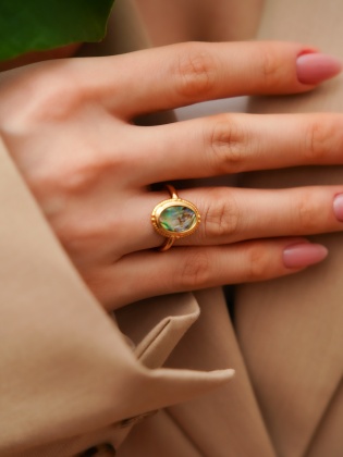 Handmade Design Silver Ring with Mother of Pearl