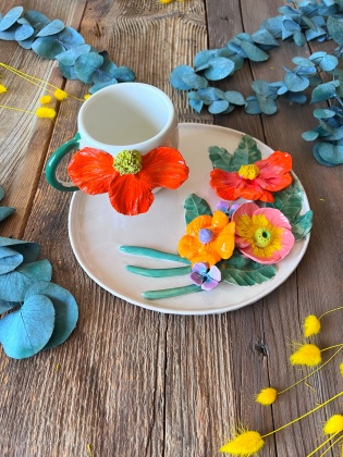 Coffee Mug Set with Colorful Bouquet