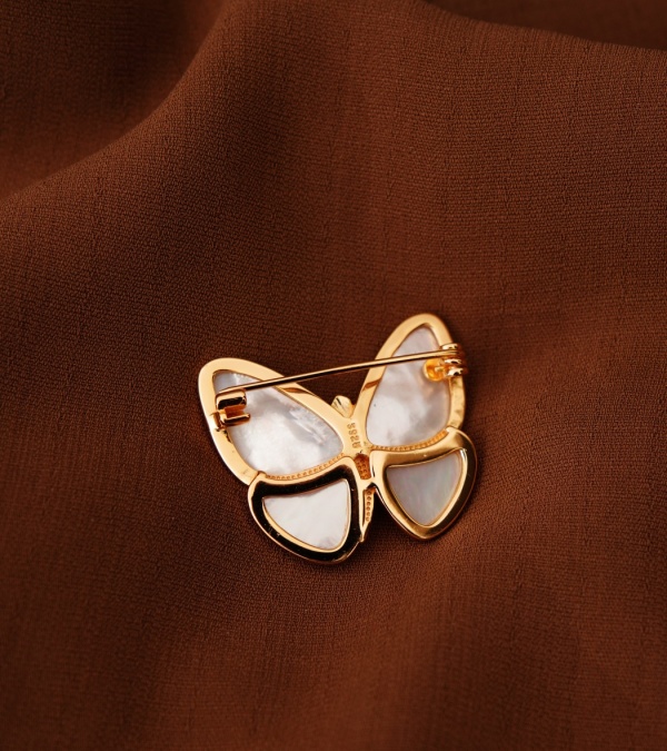 Handmade Design Silver Brooch with Mother of Pearl - Pitane