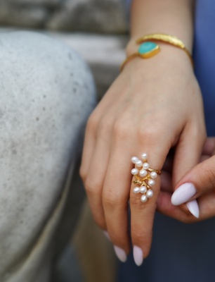 Handmade Design Silver Ring with Pearls