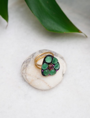 Handmade Design Silver Ring With Aventurine Stone