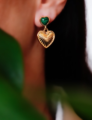 Handmade Design Silver Earrings With Malachite Stone