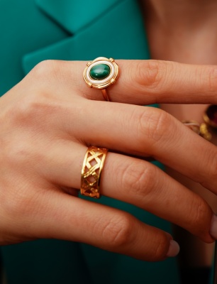 Handmade Design Silver Ring with Mother of Pearl and Malachite Stone