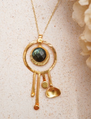 Handmade Design Brass Necklace With Labrodorite Stone