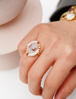Handmade Cameo Design Silver Ring with Agate and Mother of Pearl Stone
