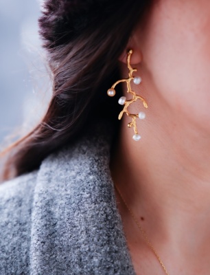 Handmade Gold Plated Brass Earrings with Pearls