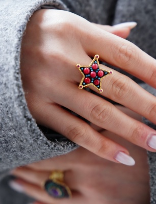 Handmade Design Silver Ring With Coral Stones