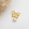 Handmade Design Butterfly Design Silver Brooch with Pearl