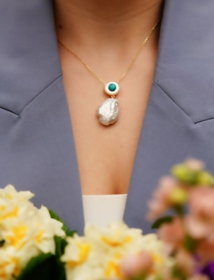 Handmade Gold-Plated Silver Necklace in Mother-of-Pearl, Baroque Pearl and Turquoise