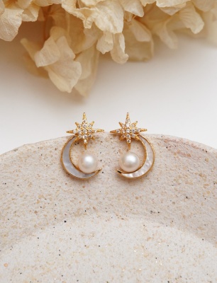 Silver Earrings with Pearl and Pearl Moon Star Design