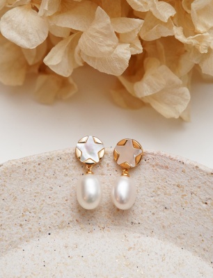 Pearl and Mother of Pearl Silver Earrings