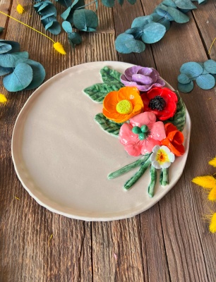 Big Plate with Colorful Bouquet Design