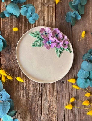 Cake Plate with Purple Hydrangea Flower