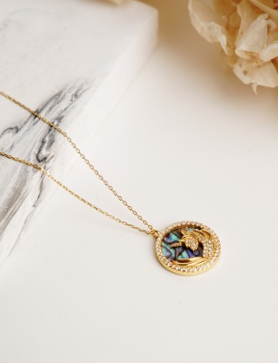 Silver Necklace Unicorn With Mother of Pearl