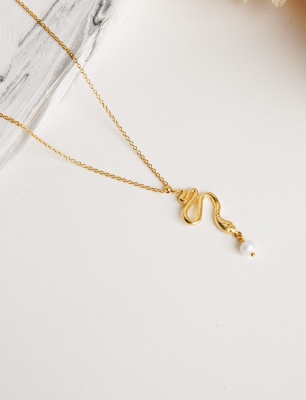 Yılan Tasarım İncili Gümüş Kolye