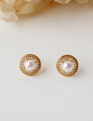 Silver Earrings with Pearl and Zircon