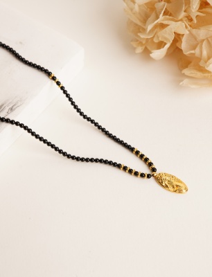 Silver Necklace with Onyx Stone