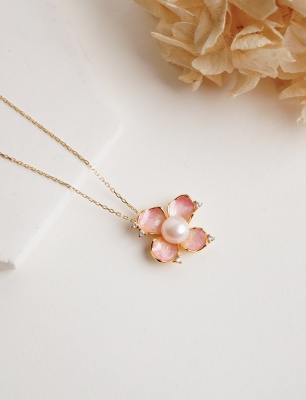 Silver Necklace with Enamel and Pearl