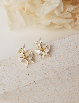 Kelebek Tasarım Gümüş Küpe