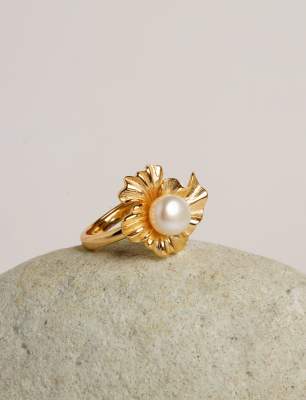 Yaprak Tasarım İncili Gümüş Yüzük