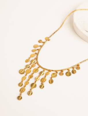 Silver Necklace with Flake Design