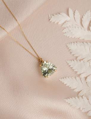 14K Gold Necklace with Aquamarine Stone