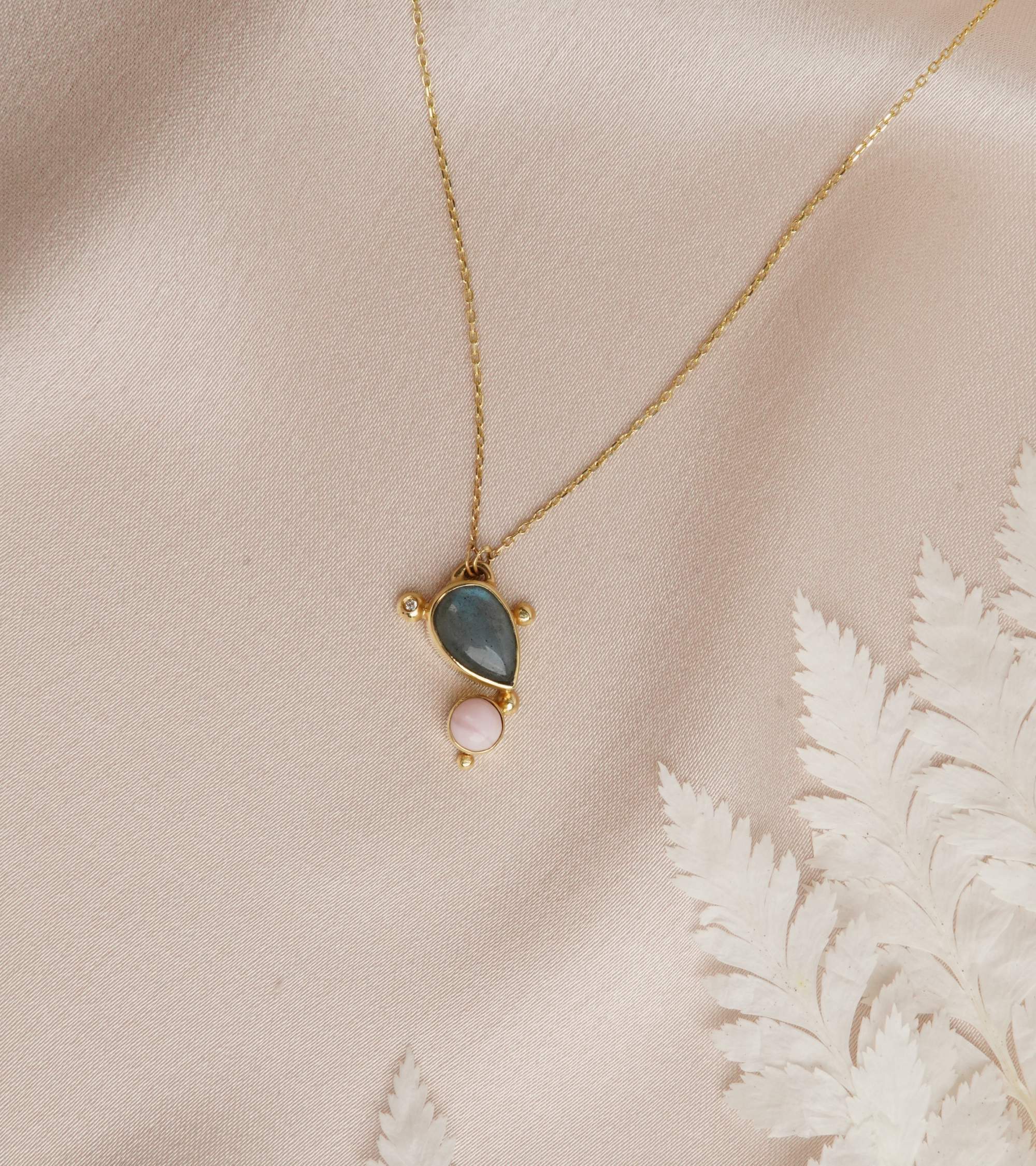 Pırlantalı Labradorit Taşlı 14K Altın Kolye