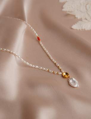 14K Gold Necklace with Pearl and Diamond Stones