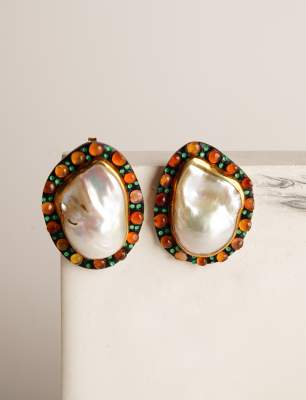 Silver Earring with Baroque Pearl and Agate